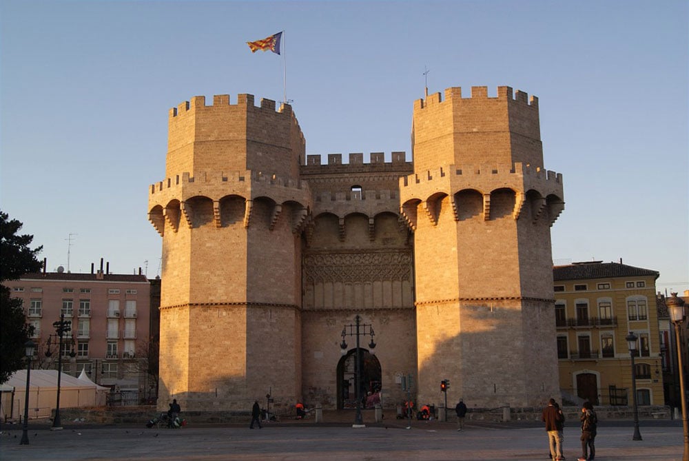 Viaggio a Valencia: alla scoperta di una delle più belle città spagnole - Torres de Serrans