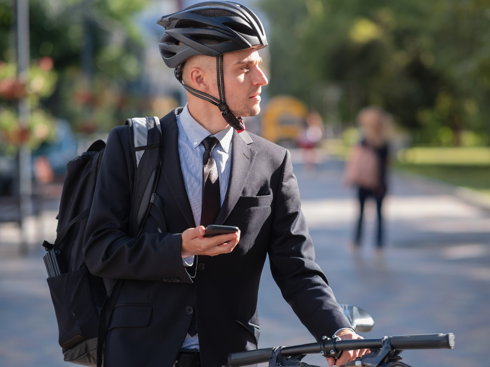 bike-to-work-esigenze-dress-code-cyclando-blog-stock